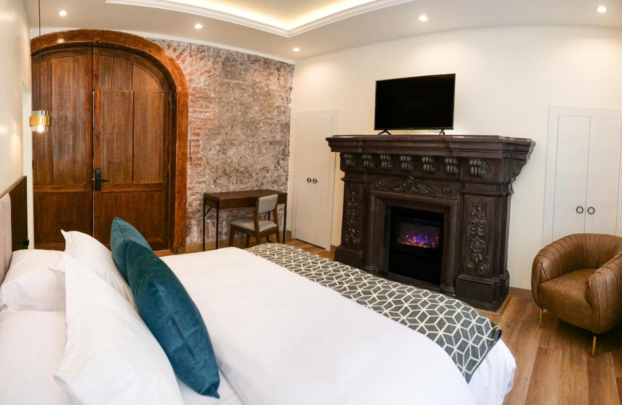 Wanderlot - Hotel Plaza Central Riobamba Bagian luar foto